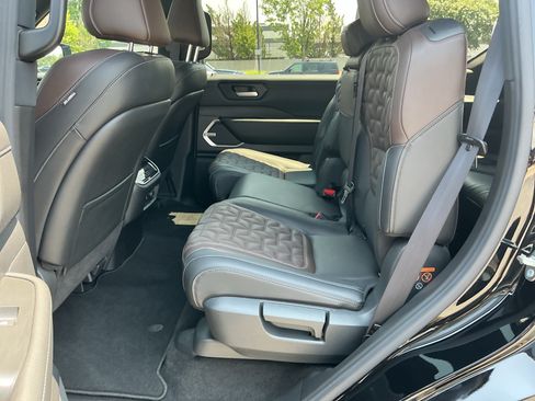 Certified 2025 Nissan Armada Platinum Reserve AWD/4WD image 23