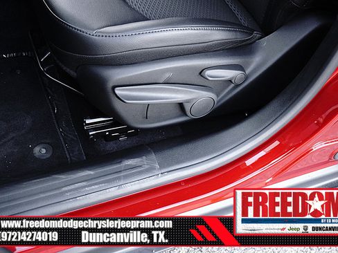 New 2026 Jeep Compass Latitude image 37