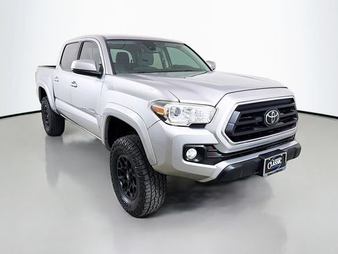 Used 2020 Toyota Tacoma SR5 RWD image 1