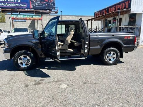 Used 2005 Ford F250 Lariat AWD/4WD image 8