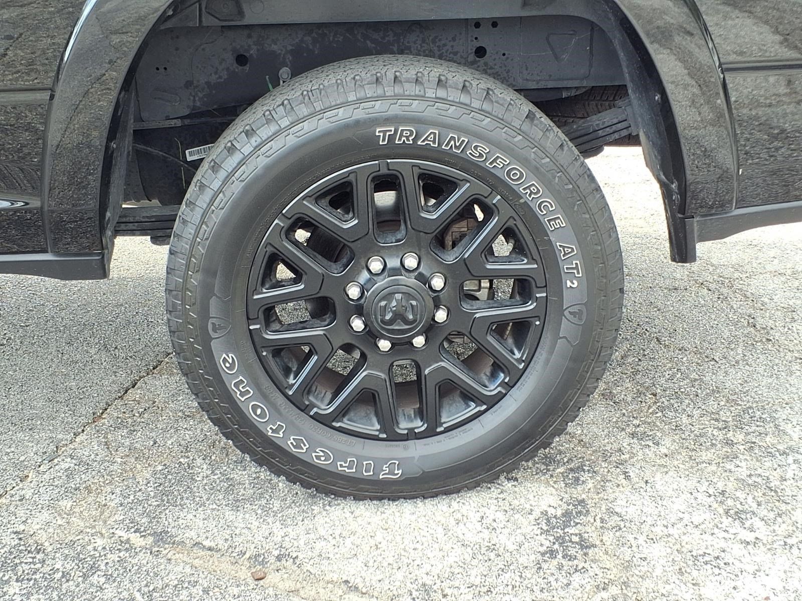 Used 2025 RAM 3500 Limited AWD/4WD image 10