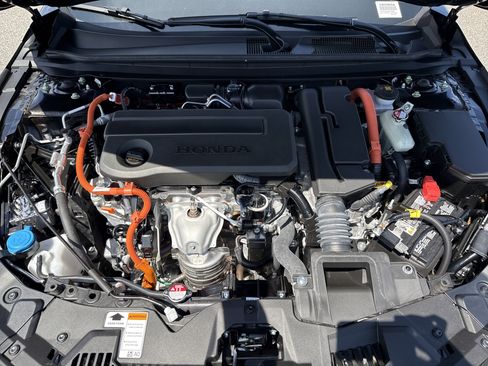 Used 2025 Honda Accord Sport image 36