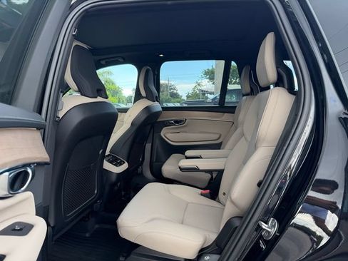 Certified 2026 Volvo XC90 B6 Plus w/ Protection Package Premier AWD/4WD image 11
