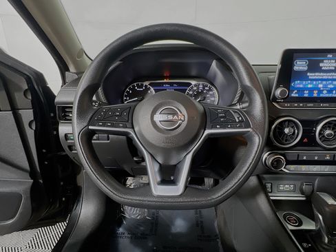 Used 2024 Nissan Sentra SV FWD image 17