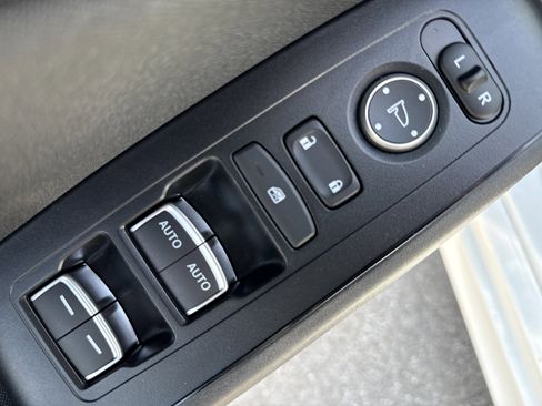 Used 2024 Honda Civic LX image 16
