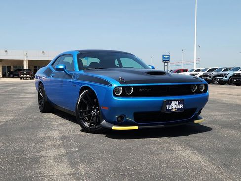 Used 2023 Dodge Challenger R/T Scat Pack w/ T/A Package image 10