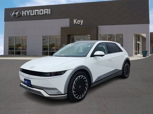 Certified 2024 Hyundai Ioniq 5 Limited AWD/4WD image 5