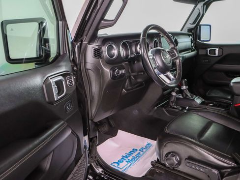 Used 2021 Jeep Gladiator Overland w/ Popular Equipment Package image 4