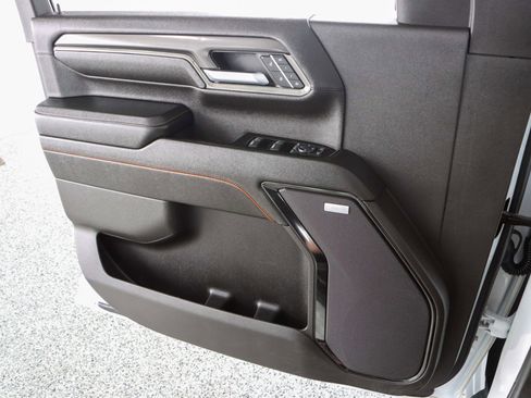 Used 2024 GMC Sierra 2500 AT4 w/ AT4 Premium Plus Package image 27