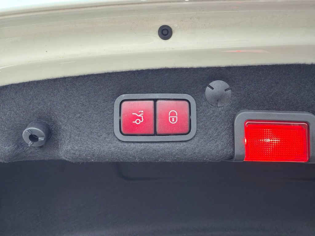 Used 2019 Mercedes-Benz C 300 4MATIC Sedan image 18