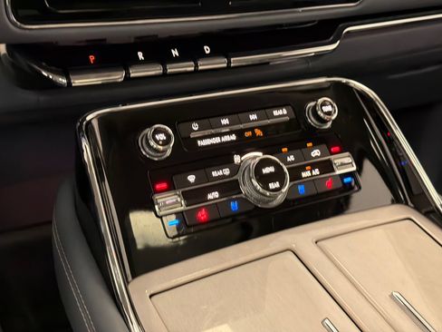 Certified 2023 Lincoln Navigator Black Label AWD/4WD image 29