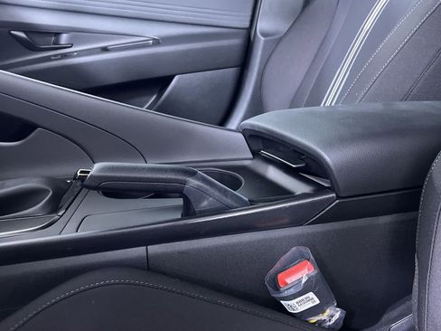 Used 2025 Hyundai Elantra Sport image 23