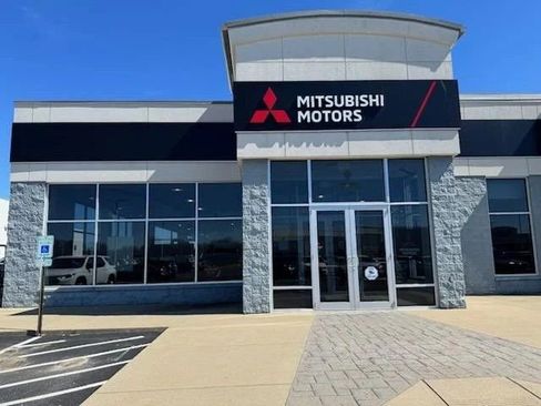 New 2025 Mitsubishi Outlander AWD image 35