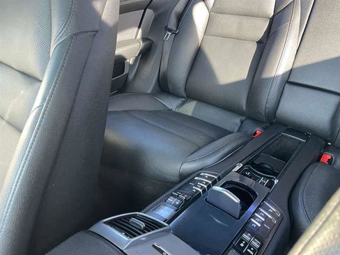Used 2014 Porsche Panamera 4S image 35