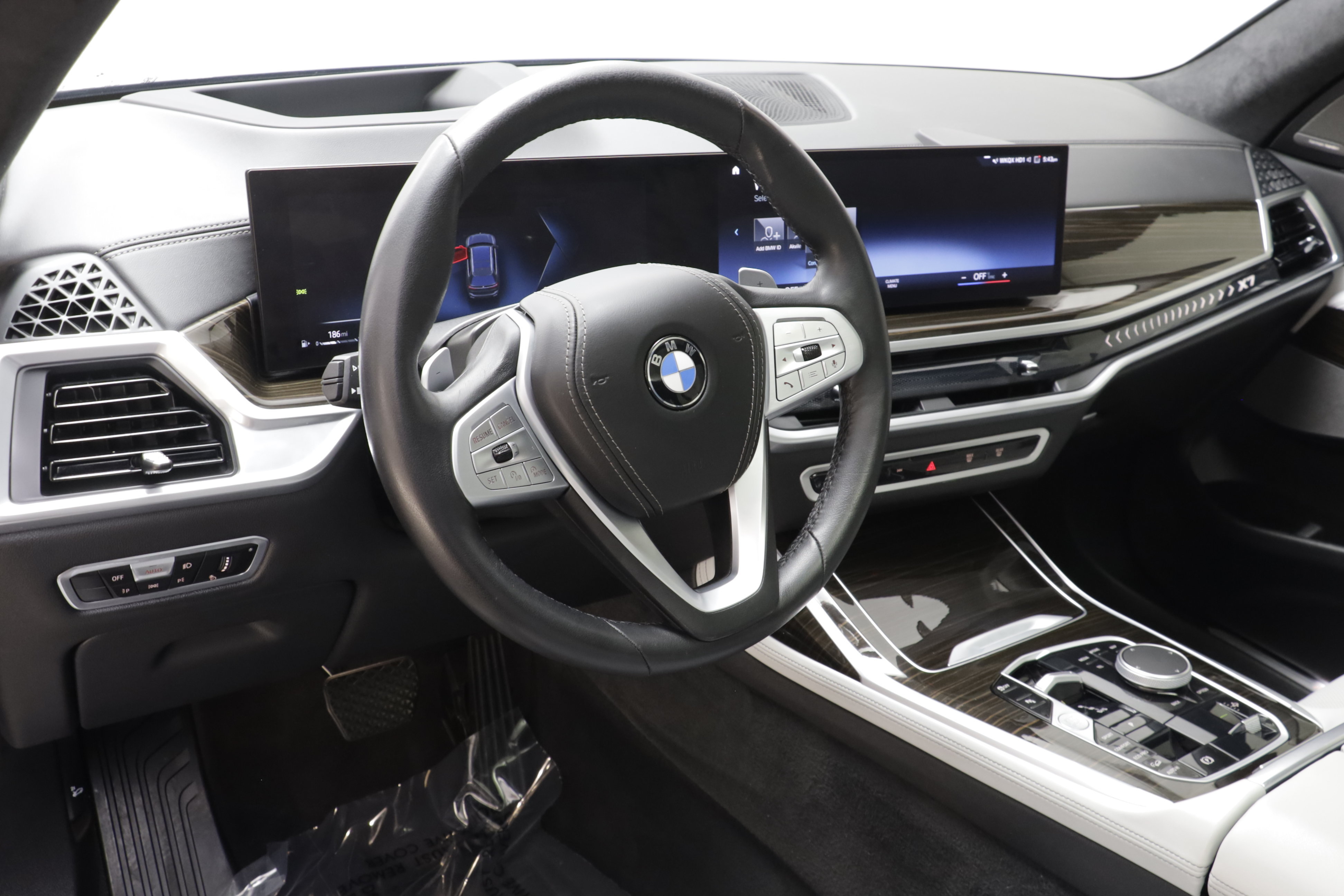 Used 2023 BMW X7 xDrive40i w/ Premium Package AWD/4WD image 7