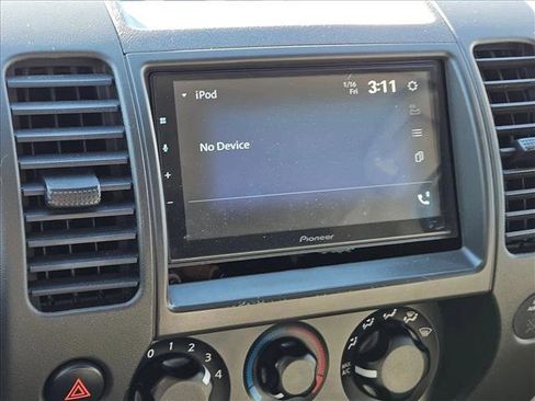 Used 2013 Nissan Xterra X image 12