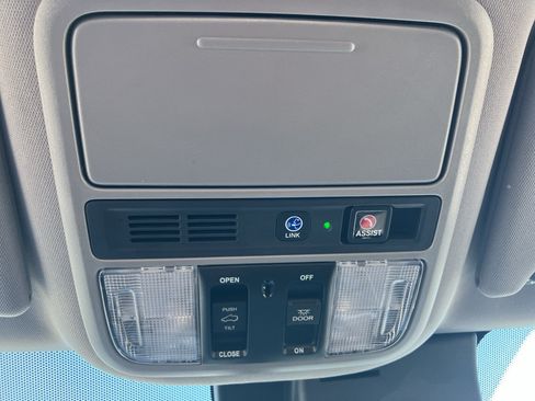 Used 2022 Honda Pilot Touring image 25