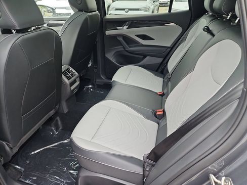 New 2026 Volkswagen Tiguan SE R-Line AWD/4WD image 20