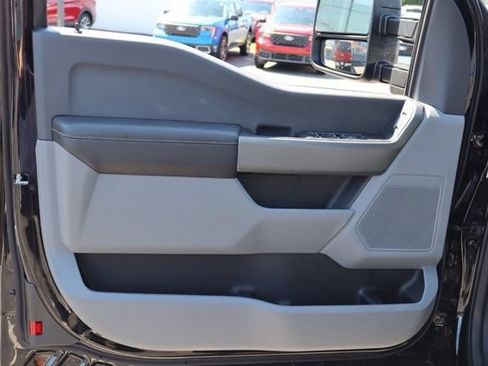 New 2026 Ford F350 XLT w/ FX4 Off-Road Package AWD/4WD image 18