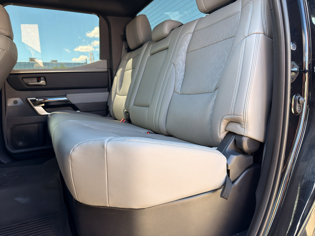 Used 2025 Toyota Tundra Limited AWD/4WD image 16