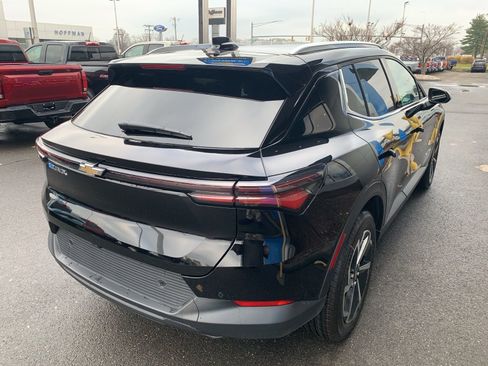 New 2026 Chevrolet Equinox EV LT FWD image 5