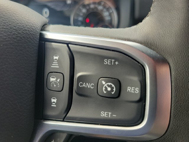 Used 2025 RAM 1500 Big Horn AWD/4WD image 22