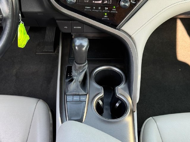 Used 2024 Toyota Camry SE FWD image 20