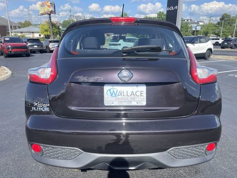 Used 2015 Nissan Juke S FWD image 5