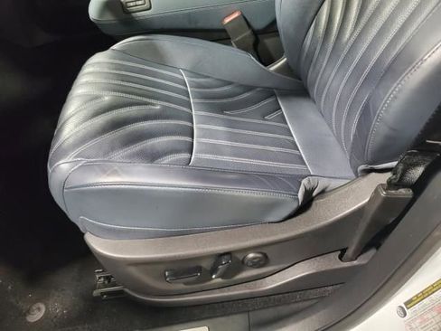 Used 2024 Nissan Ariya AWD image 22