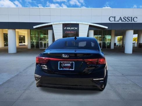 Used 2020 Kia Forte Sedan image 7