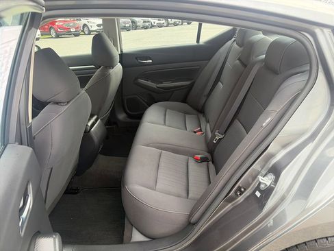 Used 2022 Nissan Altima 2.5 SV FWD image 24