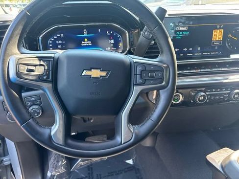 Used 2024 Chevrolet Silverado 1500 LT AWD/4WD image 8