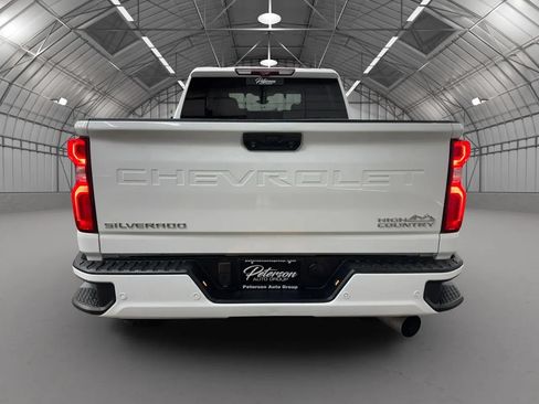 Used 2021 Chevrolet Silverado 2500 High Country w/ Z71 Off-Road Package AWD/4WD image 4