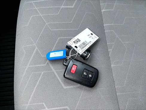 Used 2023 Toyota Tacoma TRD Sport AWD/4WD image 15