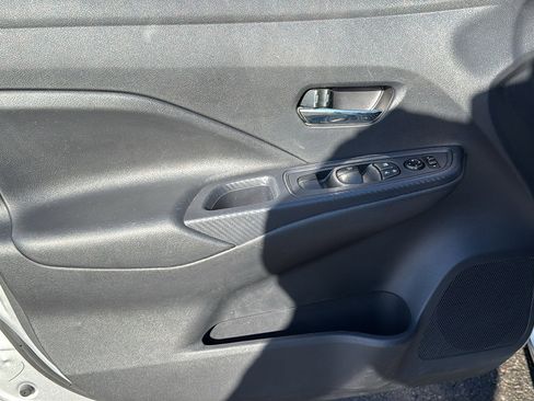 Certified 2023 Nissan Versa SV image 6