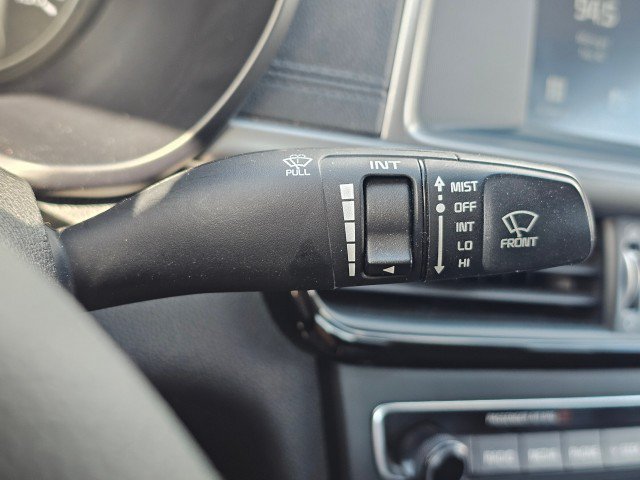 Used 2018 Kia Optima LX FWD image 38