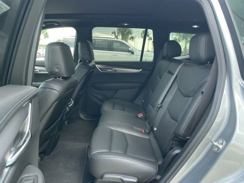 Certified 2024 Cadillac XT6 Luxury w/ LPO, Floor Liner Package image 17