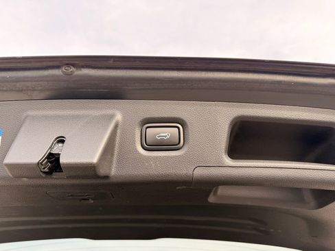 Used 2021 Hyundai Santa Fe Calligraphy image 40