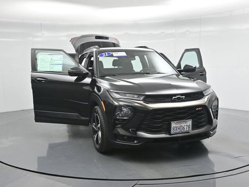 Used 2021 Chevrolet TrailBlazer RS image 34