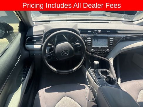 Used 2020 Toyota Camry LE FWD image 12