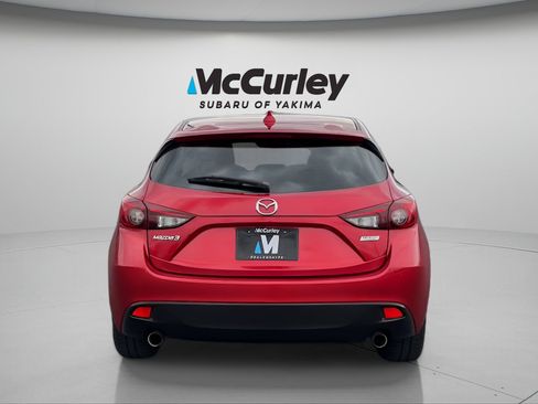 Used 2016 MAZDA MAZDA3 i Touring w/ Popular Equipment Package FWD image 5