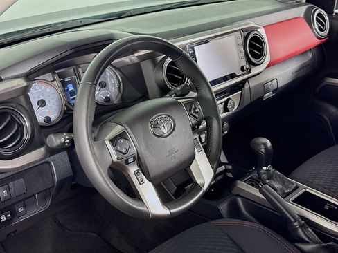 Used 2021 Toyota Tacoma SR5 image 15