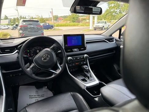 Certified 2023 Toyota RAV4 XLE Premium AWD/4WD image 7
