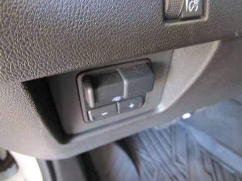Used 2023 GMC Canyon Elevation w/ Elevation Premium Package AWD/4WD image 33