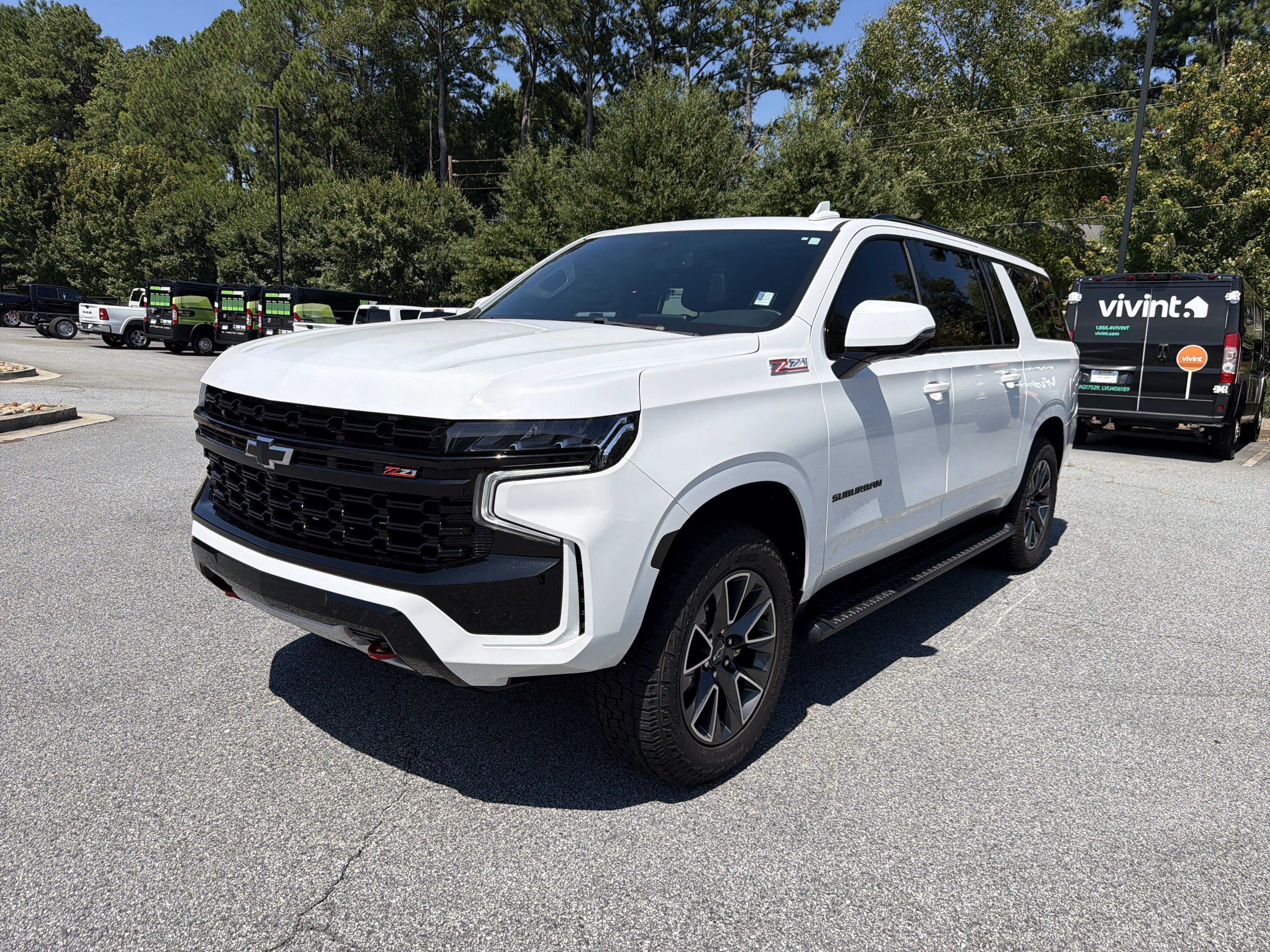 Used 2023 Chevrolet Suburban Z71 w/ Z71 Off-Road Package AWD/4WD image 3