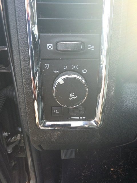 Used 2013 RAM 1500 Laramie w/ Convenience Group AWD/4WD image 7