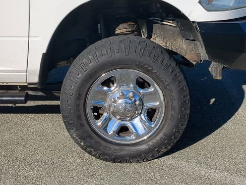 Used 2017 RAM 2500 SLT image 10