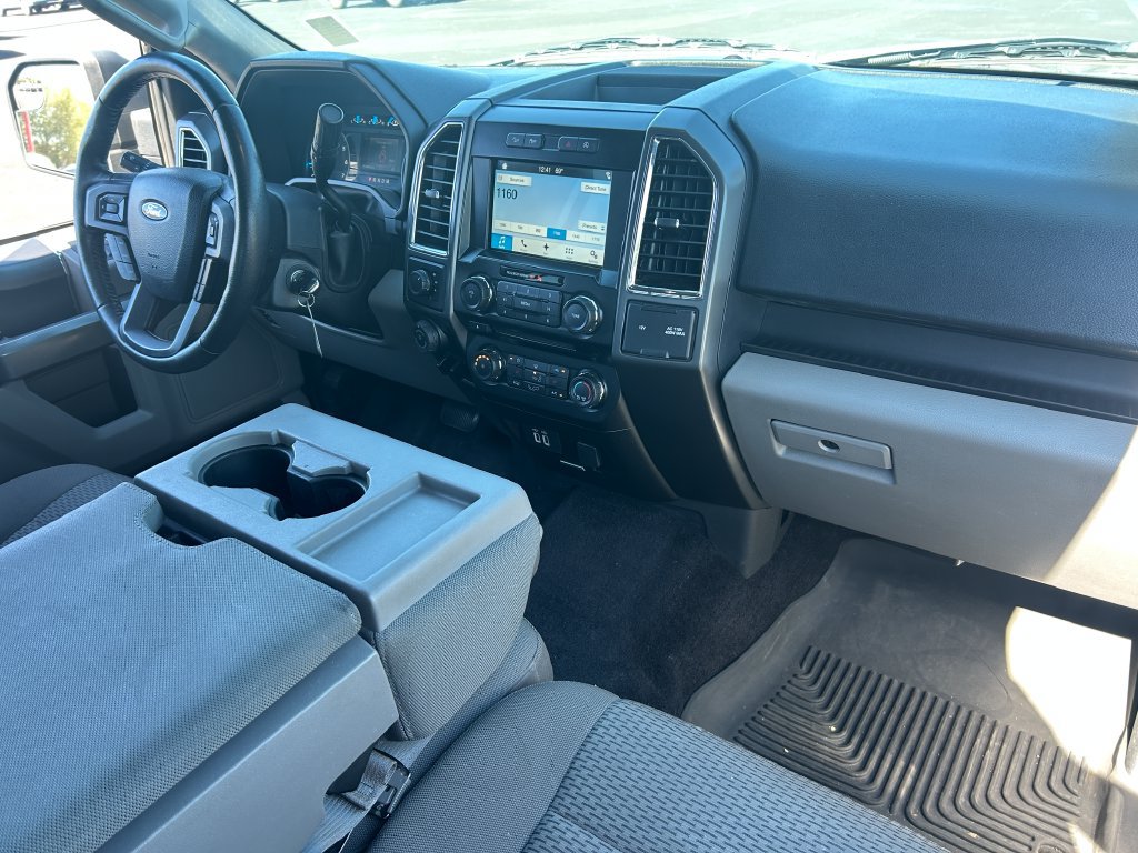 Used 2017 Ford F150 XLT w/ Equipment Group 302A Luxury AWD/4WD image 36