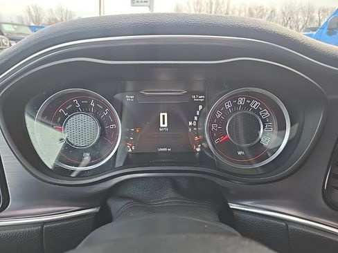 Used 2015 Dodge Challenger SXT w/ Sound Group image 42