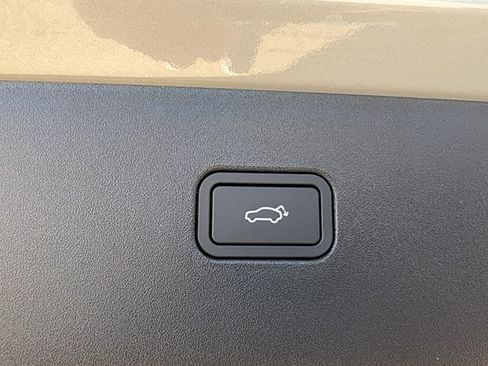 New 2026 Volvo EX30 Cross Country Ultra image 23